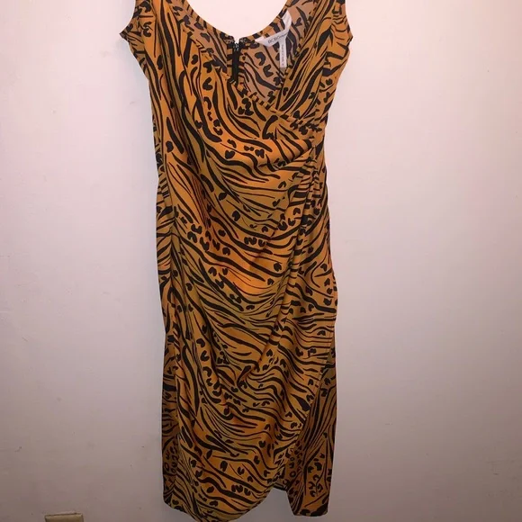 Animal print Midi dress - Picture 4 of 12